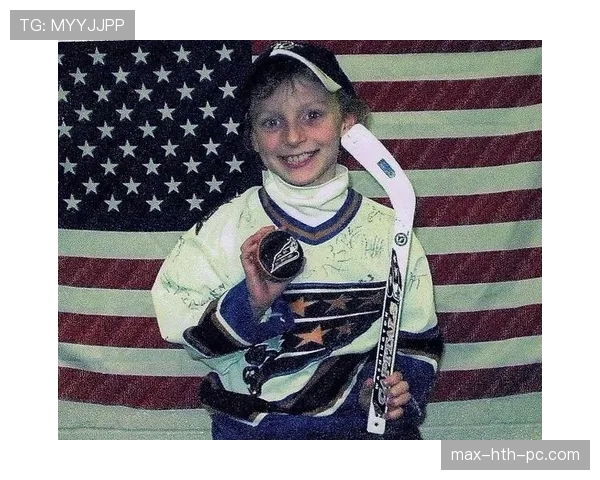 凯蒂·莱德基凌晨四点泳池边啃鸡胸肉的样子，真的有人能坚持十年吗